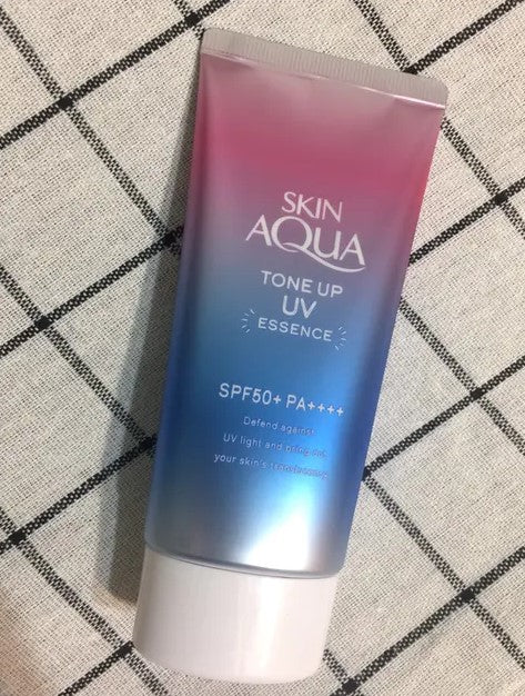 Kem chống nắng Skin Aqua Tone Up UV Essence