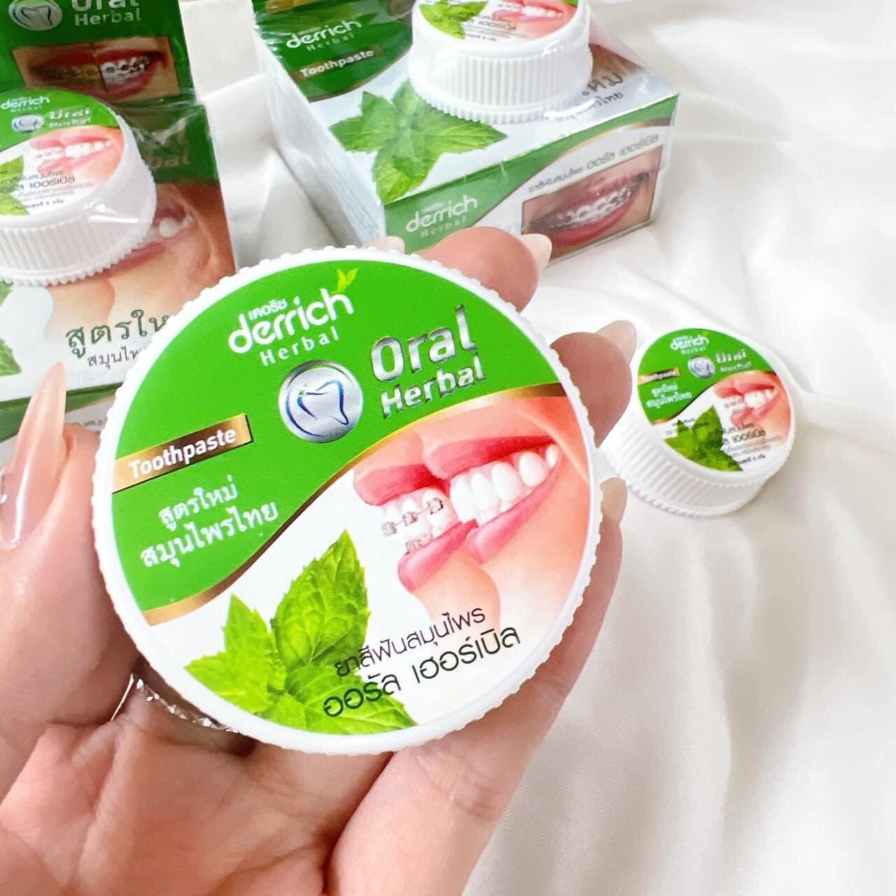 Kem đánh răng Derrich Oral Herbal xanh lá