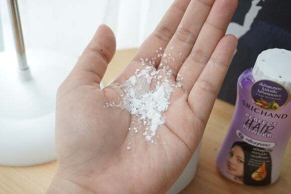 Phấn bột kiềm dầu cho tóc Srichand Perfect Hair Powder