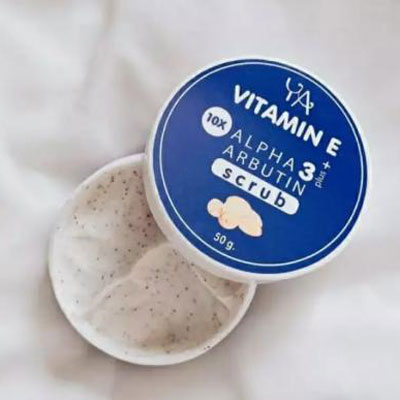 Tẩy tế bào chết Ya Vitamin E Alpha Arbutin 3 Plus