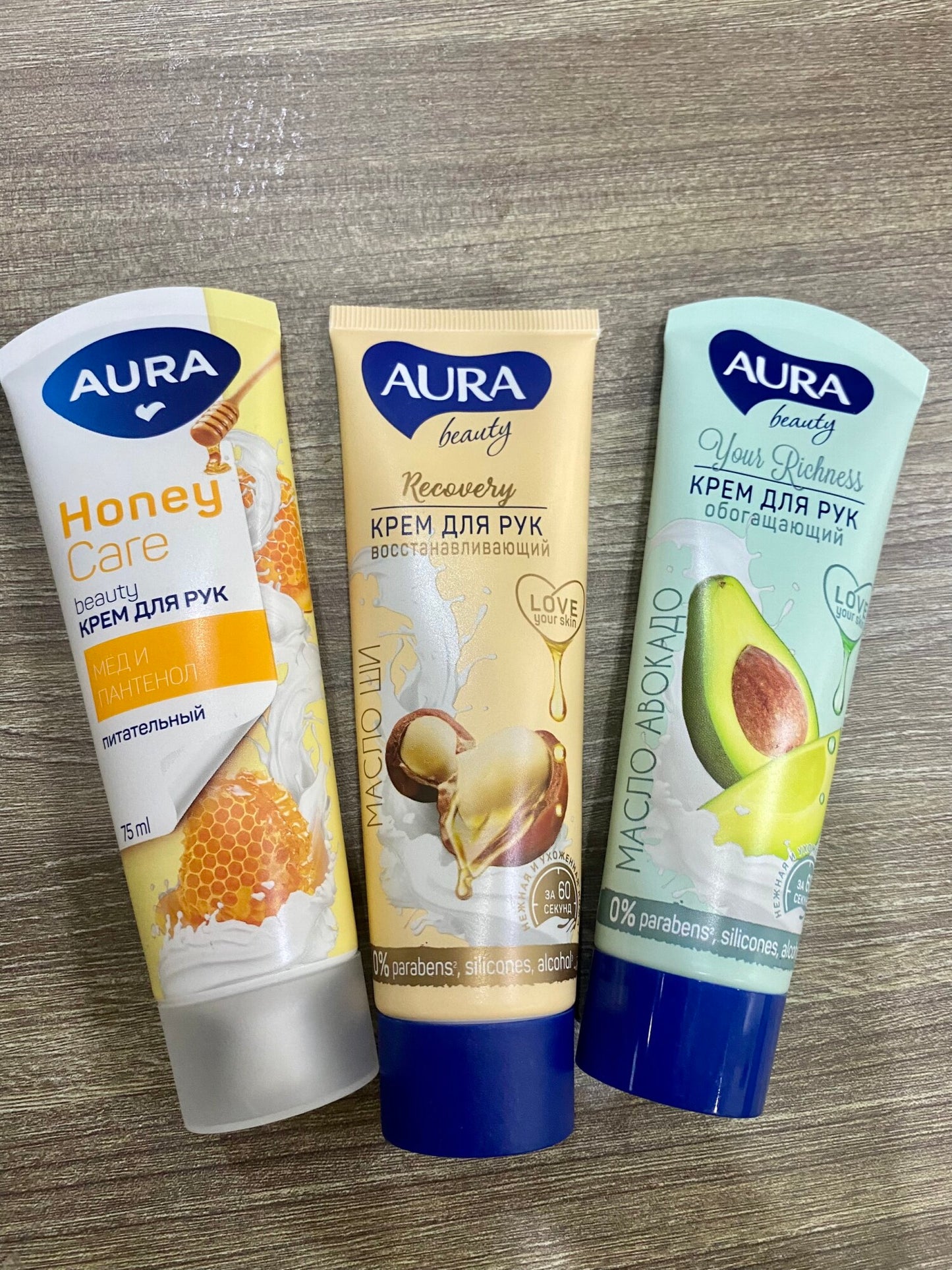Kem dưỡng da tay Aura Beauty