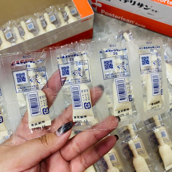 Vỉ 5 tuýp kem bôi trĩ Nhật Posterisan Forte